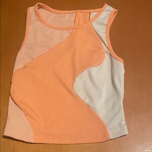 SHEIN Coral and White Wave Crop Top